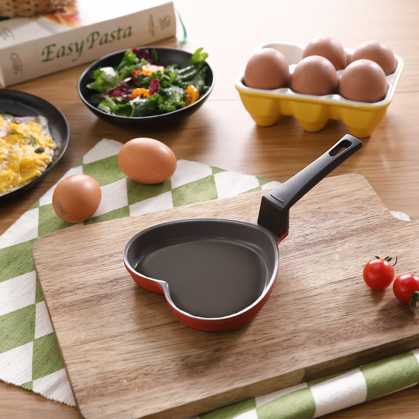 Aeni Heart-Shaped Mini Egg Pan - Cast Aluminum Cookware